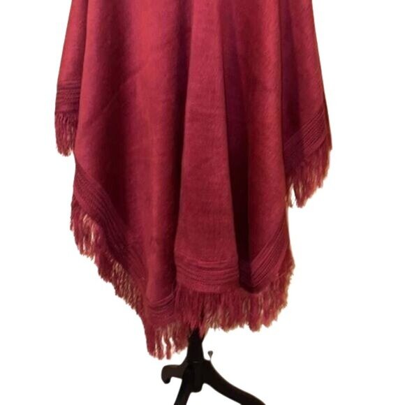 Vintage Womens Boho Fringe Trim Poncho Burgundy One Size Lightweight Layering Wr - Picture 5 of 9